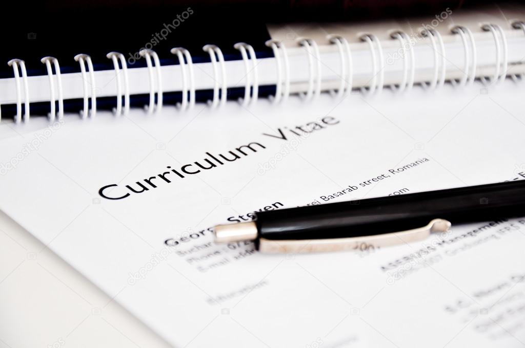 A curriculum vitae example for students is included in this post. 